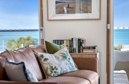 Lorne House | Pier Vista