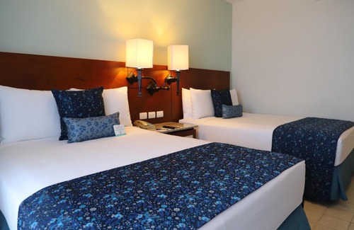 Granjas del Marques Hotel | Pierre Mundo Imperial Riviera Diamante Acapulco All Inclusive