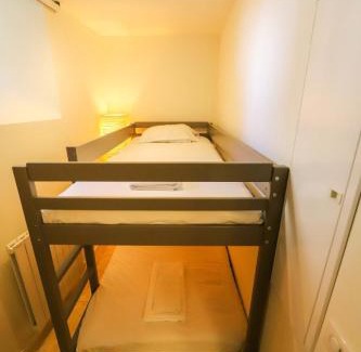 Annecy-le-Vieux Apartment | Pierres plates