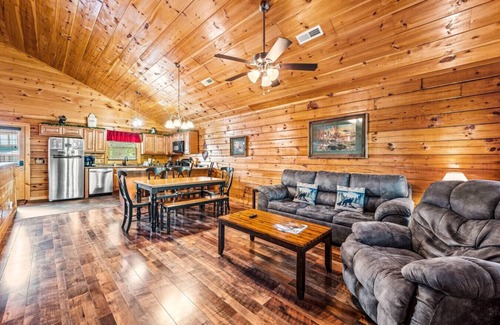 Pigeon Forge Cabin | Pigeon Forge Pool Theater Games Hot Tub