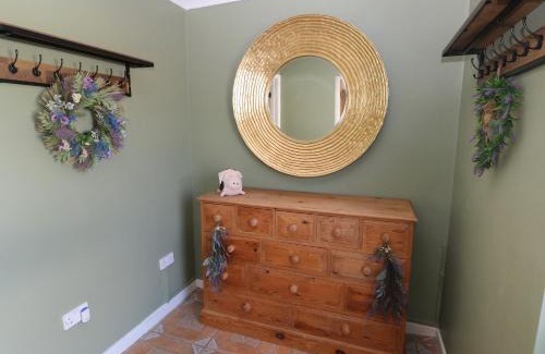 St Ishmaels House | Piglet Cottage