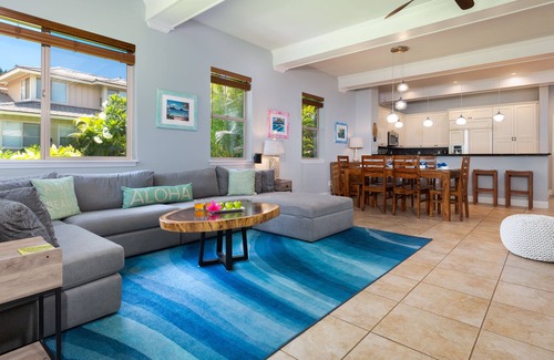 Kulalani House | ❤️PiH❤️ Hawaiiana Escape ★ Hilton Resort Passes ★ Beach Club Access ★ Near Pools ★