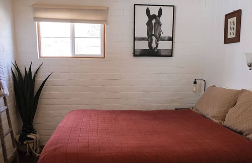 June Lake House | Pika One-Bedroom Suite (Unit 1)
