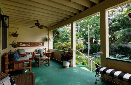 Wailuku Bed & Breakfast | Pikake Suite - Historic Elegance, Wailuku