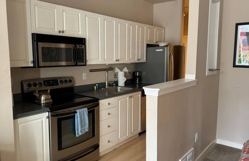 Belltown Apartment | Pike Place Open 1bd Free Parking,Waterfront,Pool!