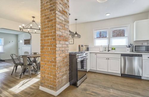 Central Colorado Springs Apartment | Pikes Breeze! Game Room! Fire Pit! Memorial Park!