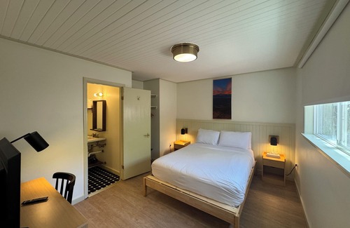 Manitou Springs Historic District Hotel | Pikes Peak Inn