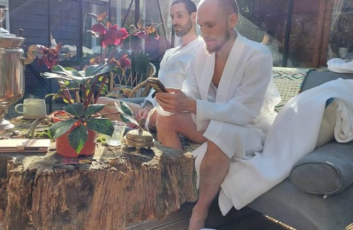 Glastonbury RV Rental | Pilgrims of the Goddess - Glass Lounge