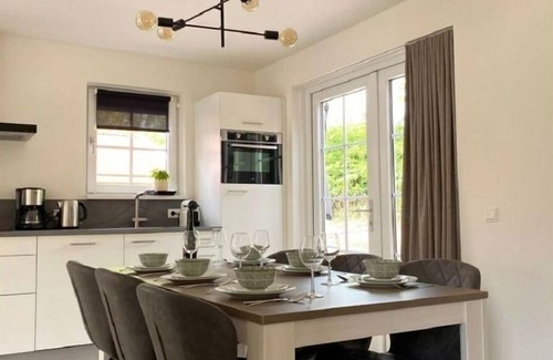 Hoge Hexel House | Pimpelmees Modern retreat