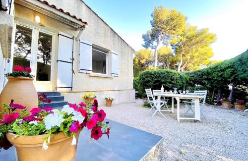 Cassis House | Pinède, calanques & jeux en famille pour 1 à 5 personnes