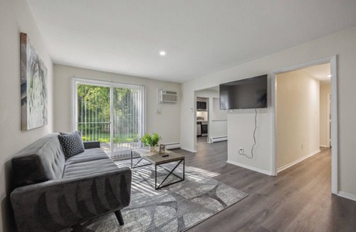Newark Apartment | Pine Brook 816 I Corporate 2Br Apartment !