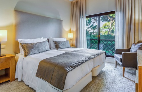 Aldeia das Acoteias Resort | Pine Cliffs Village