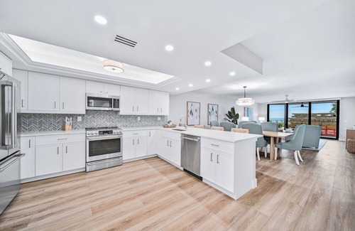 Sanibel Condo | Pine Cove #102 is a 3/2 beachfront Sanibel vacation rental condo