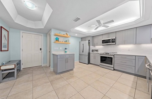 Sanibel Condo | Pine Cove #202 is a 3/2 Beachfront vacation rental on Sanibel Island