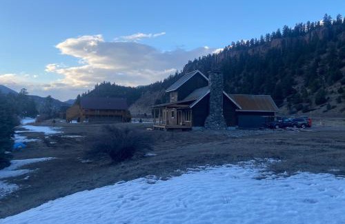South Fork House | Pine Croft on the Rio Grande