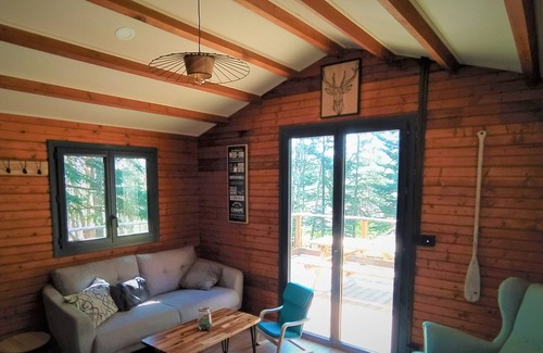 Saint-Germain-du-Salembre Ski Chalet | Pine Tree lodge and Nordic bath in the middle of the forest!