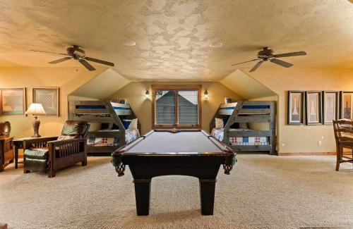 McCall House | Pine Haven- Beautiful 3300 square foot home- sleeps 10- game room- hot tub- pets ok