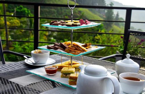 Kandy Hotel | Pine Hill Residence