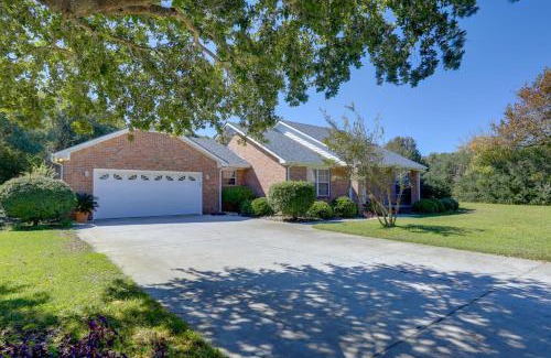 Pine Knoll Shores House | Pine Knoll Shores Getaway - Walk to Beach!