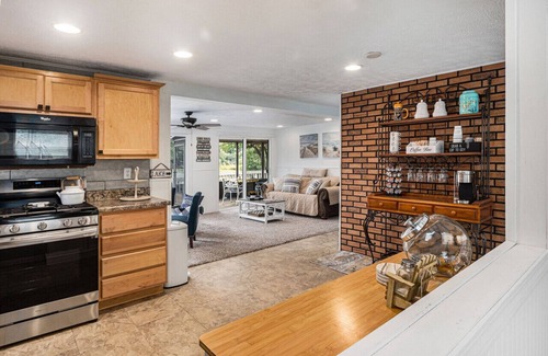 Smyrna House | Pine Lake Cottage Cedar Springs, MI