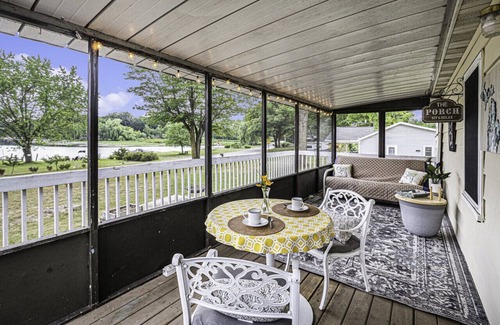 Smyrna House | Pine Lake Cottage Cedar Springs, MI