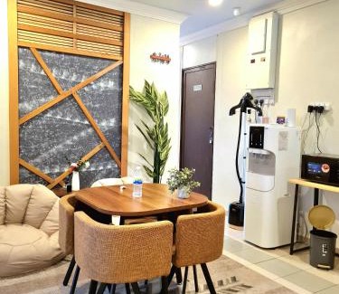 Central Seberang Perai Hotel | Pine Lodge BY EVR Previously YSS indrawasih