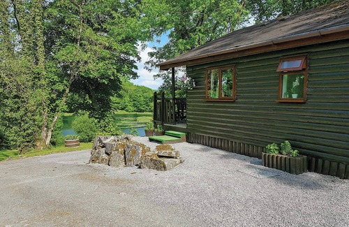 Porthyrhyd Ski Chalet | Pine log lodge with one double and one twin.