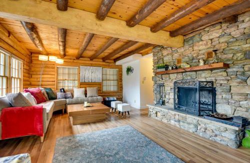 Pine Mountain Club House | Pine Mountain Club Cabin with Community Pool!