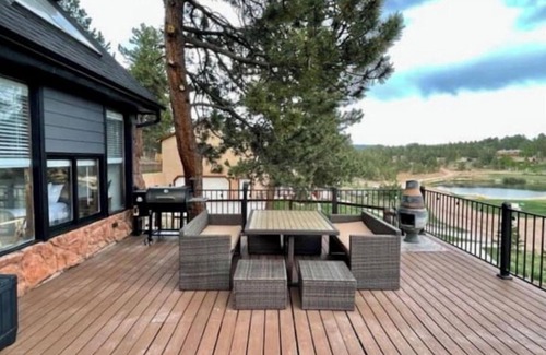 Woodland Park House | Pine & Pond ☆ Newly Renovated Woodland Park Cabin!