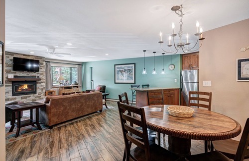 Historic District Condo | Pine Ridge Ski-In | Walk to Pool, Hot Tub & Main St