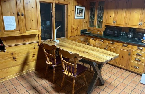 Minden Hills Cottage | Pine Springs Retreat