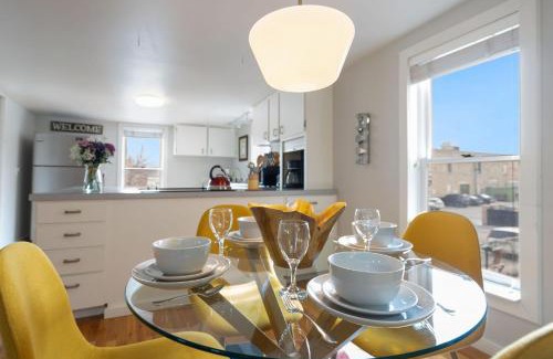 Fort Collins Villa | Pine Street Loft - Just steps from Old Town Square!