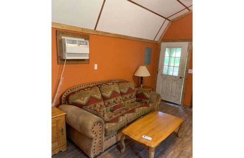 Golconda Cabin | PINE TREE CABIN Cute cabin nestled in the woods.