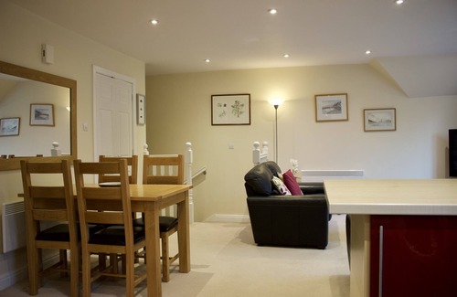 Invergarry Apartment | Pine View, Invergarry Beautifully presented property opposite the river