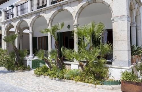 Puerto de Pollensa House | Pine Walk - 19th century House on the beachfront