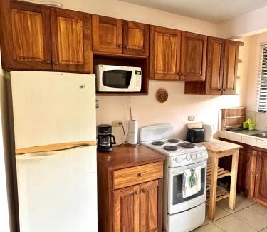 Coco House | Pineapple Condo At Villa Riviera