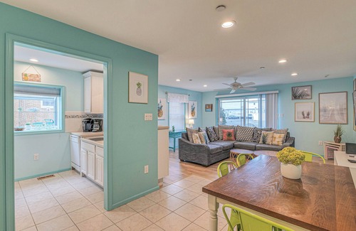 North End Condo | Pineapple Pad:ACROSS from beach + boardwalk + parking w/Full Linen Service!