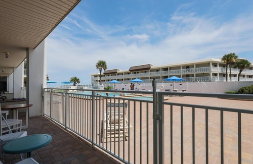 New Smyrna Beach Condo | Pineapple Pad Studio at Coastal Waters