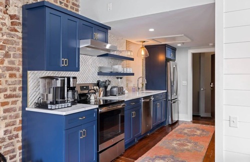 French Quarter House | Pineapple Place | Spacious 4BR Historic District!