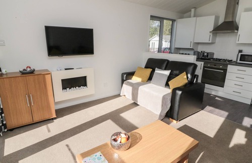 Morpeth Cottage | PINECONE LODGE - NO 9, pet friendly, with a garden in Felton
