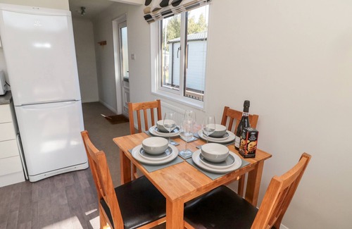 Morpeth Cottage | PINECONE LODGE - NO 9, pet friendly, with a garden in Felton