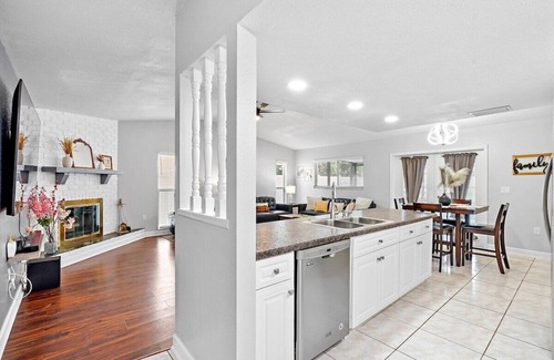 Pinellas Park House | Pinellas Coastal: Pool & Jacuzzi Vacation Home