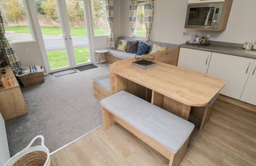 Cayton Bay Cottage | PINES 30, family friendly, country holiday cottage in Cayton
