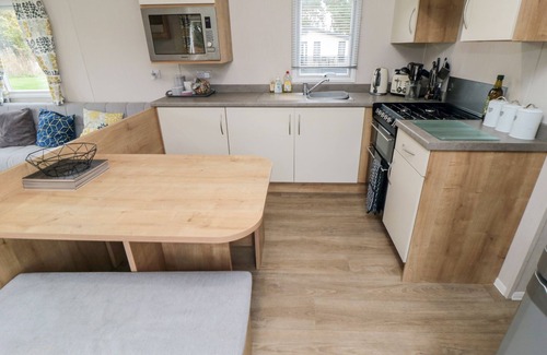Cayton Bay Cottage | PINES 30, family friendly, country holiday cottage in Cayton