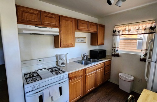 Pinetop-Lakeside Cabin | Pines Cabin at The Lazy Oaks Resort