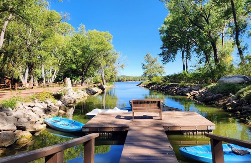 Pinetop-Lakeside Cabin | Pines Cabin at The Lazy Oaks Resort