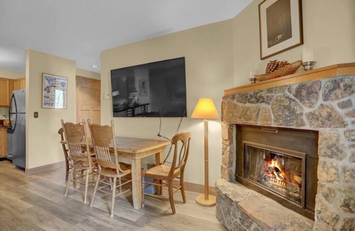 Steamboat Springs Apartment | Pines Peak Place Summ