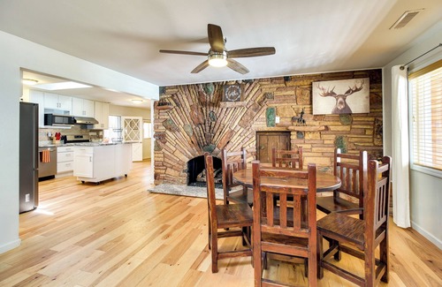 Pinetop Cottage | Pinetop-lakeside Cabin, Walk to Woodland Lake Park
