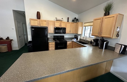 Pinetop-Lakeside Cabin | Pinetop Paradise - Cozy Cabin Near Woodland Lake