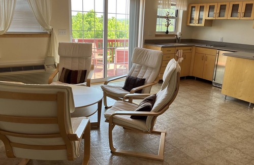 Licking House | Piney River Getaway